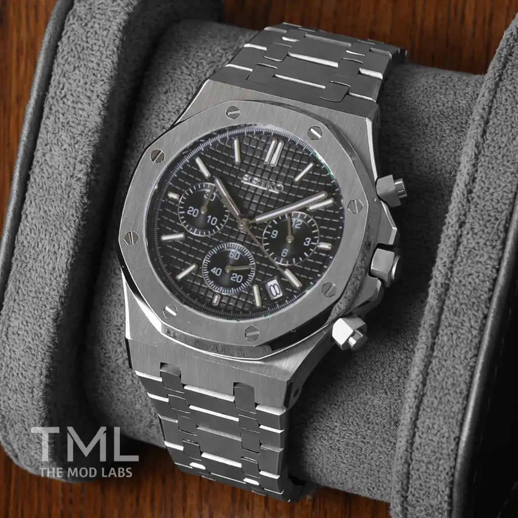 Royal Seikoak Chronograph - Black